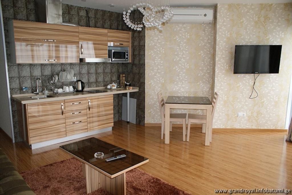 Aparthotel Grand Royal Batumi Pokoj fotografie
