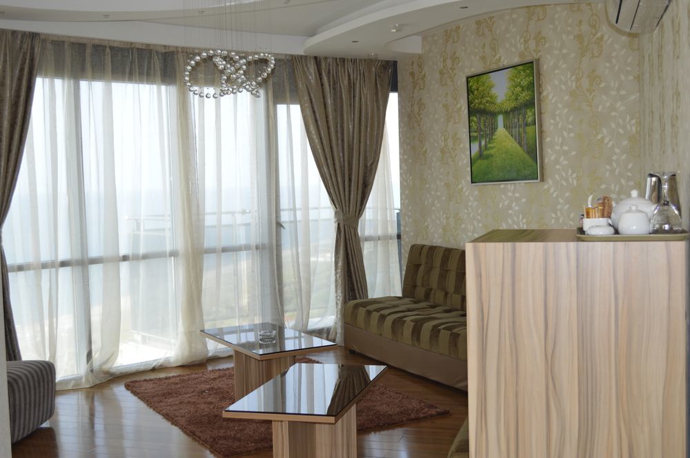 Aparthotel Grand Royal Batumi Exteriér fotografie